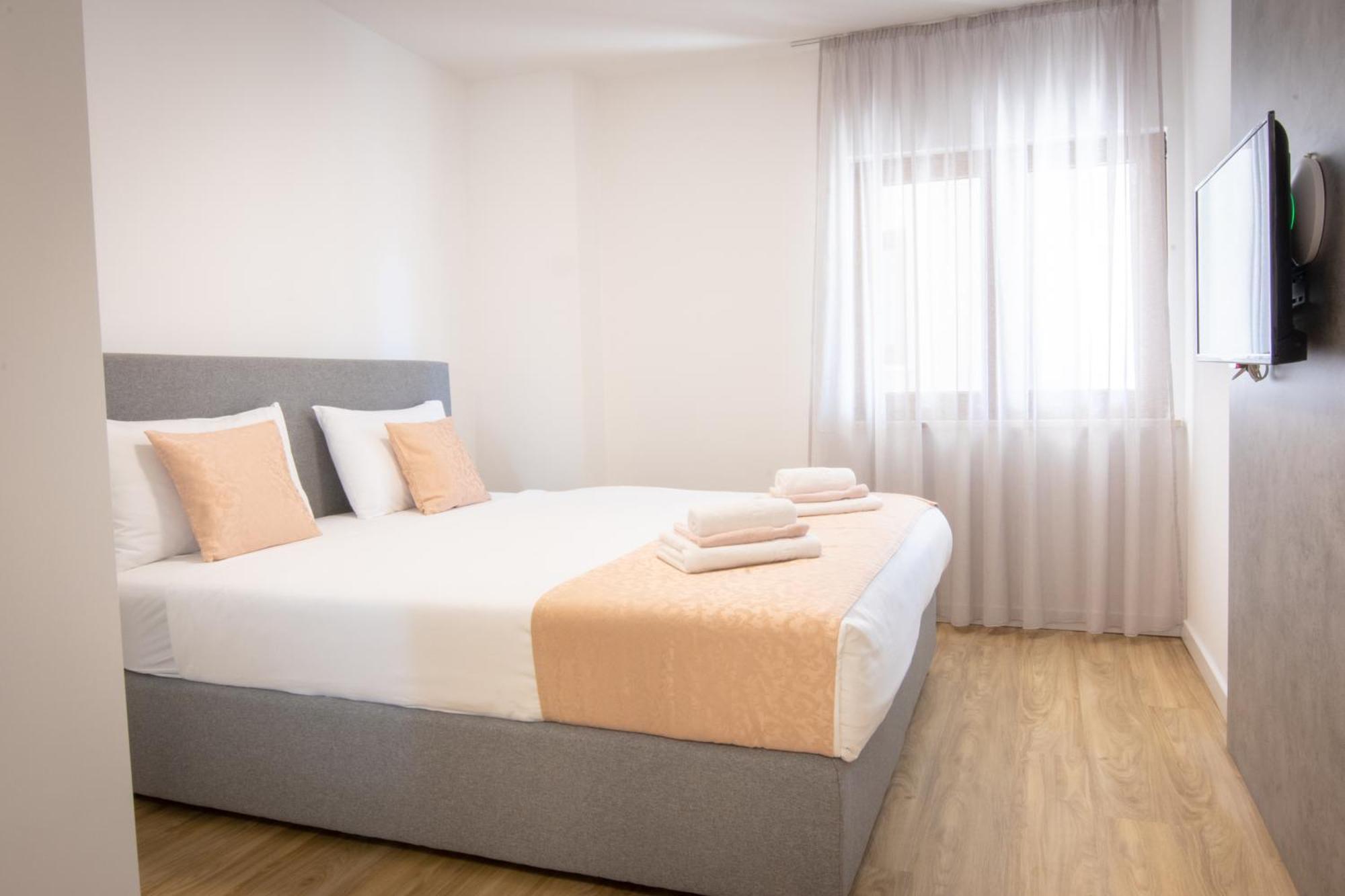 Bed & Breakfast Portun In The Center Baška Voda Εξωτερικό φωτογραφία
