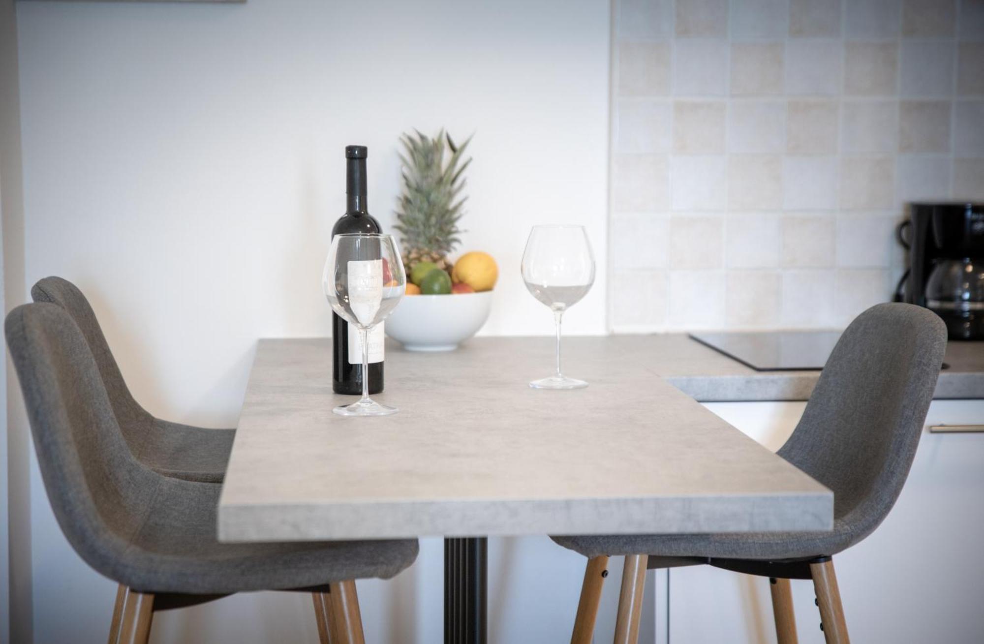 Bed & Breakfast Portun In The Center Baška Voda Εξωτερικό φωτογραφία