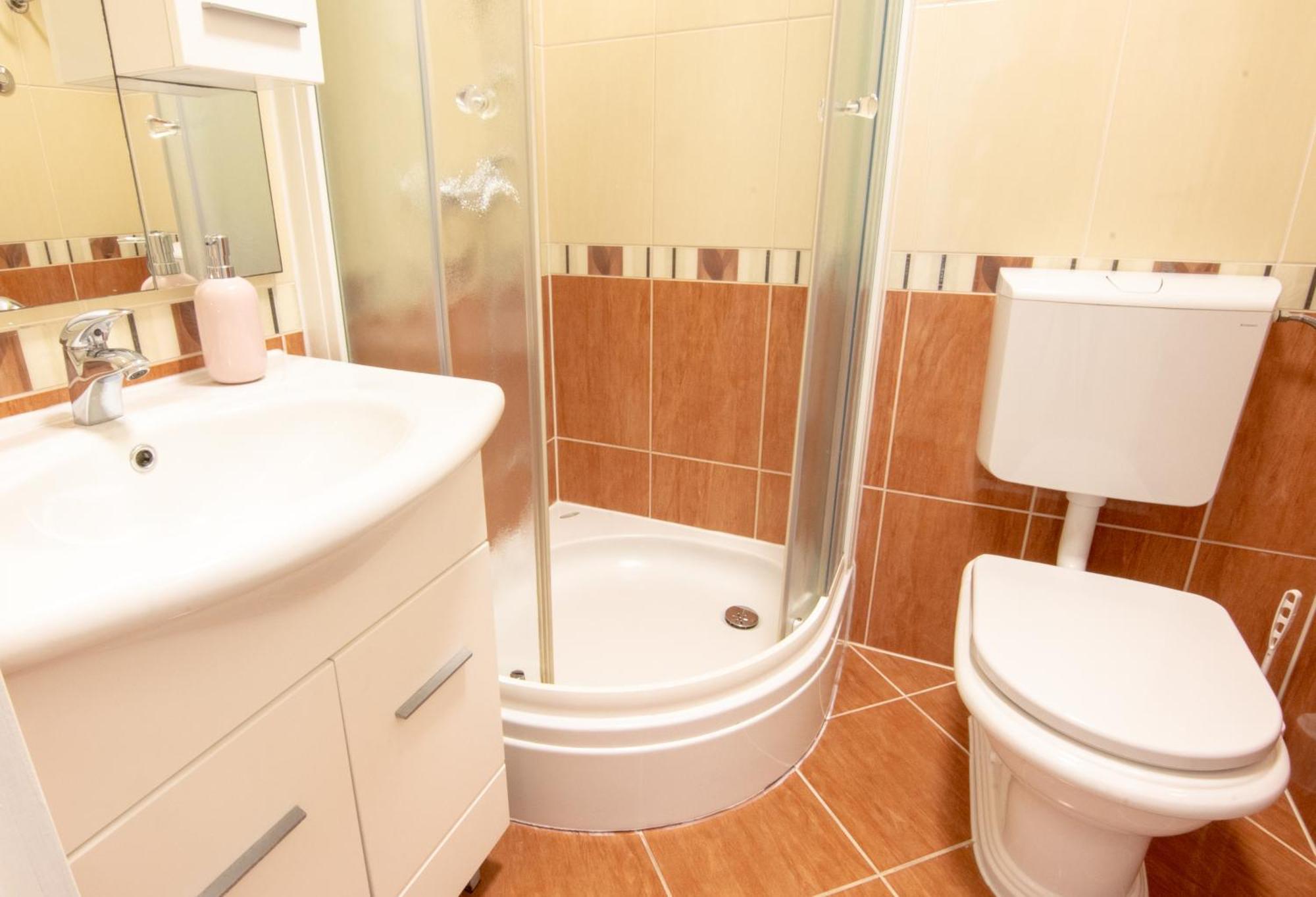 Bed & Breakfast Portun In The Center Baška Voda Εξωτερικό φωτογραφία