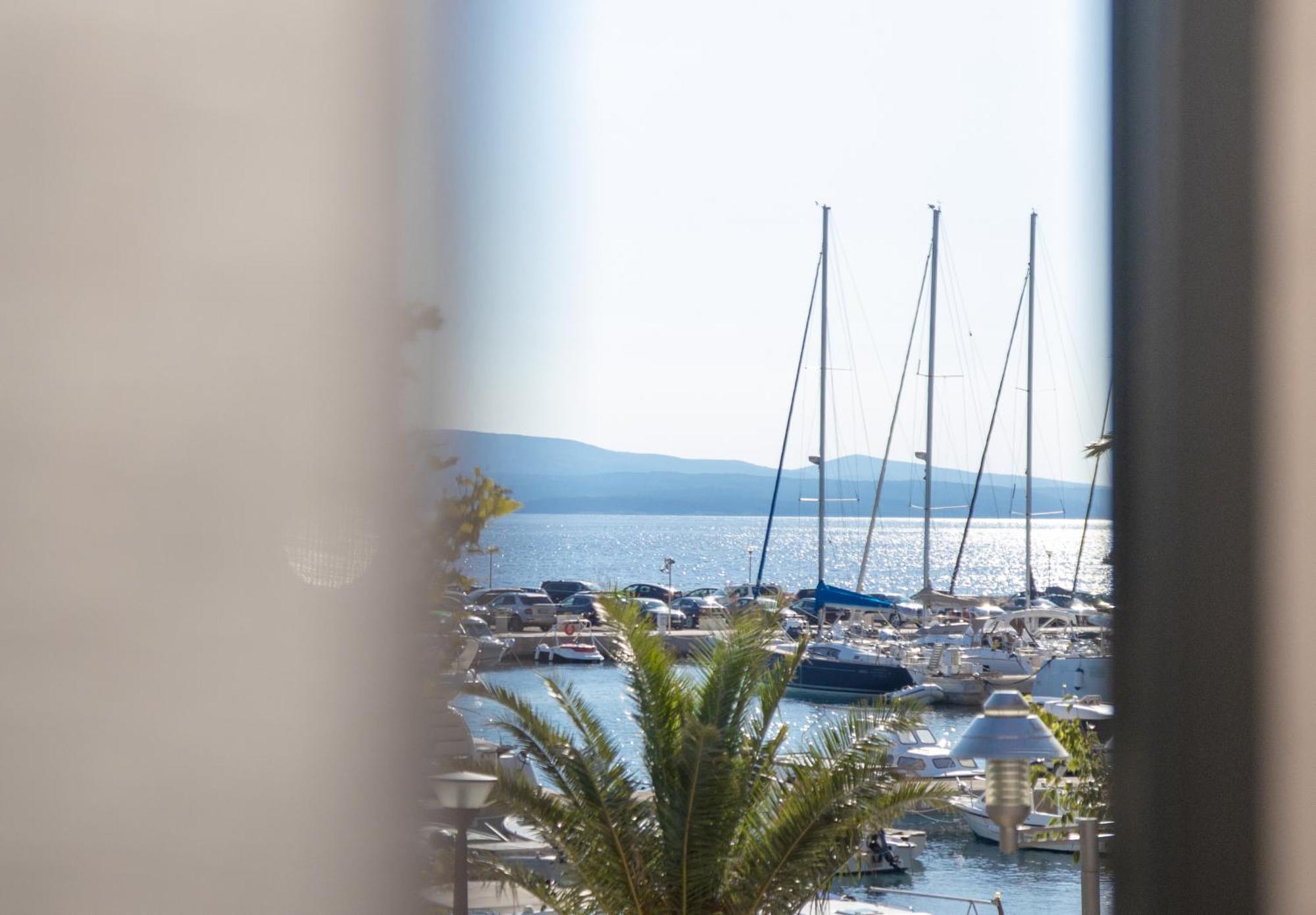 Bed & Breakfast Portun In The Center Baška Voda Εξωτερικό φωτογραφία