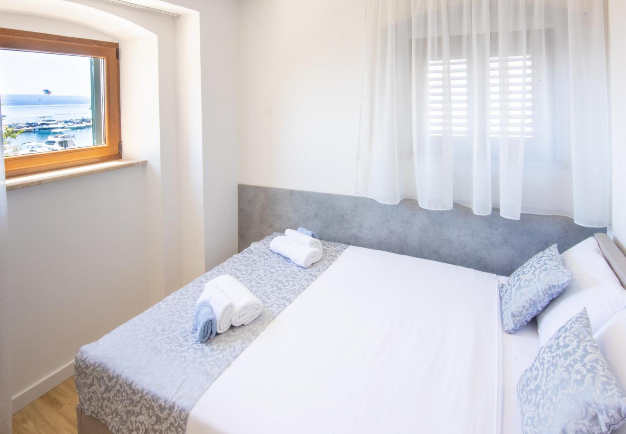 Bed & Breakfast Portun In The Center Baška Voda Εξωτερικό φωτογραφία